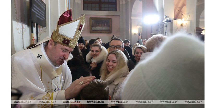 Католики празднуют Рождество Христово