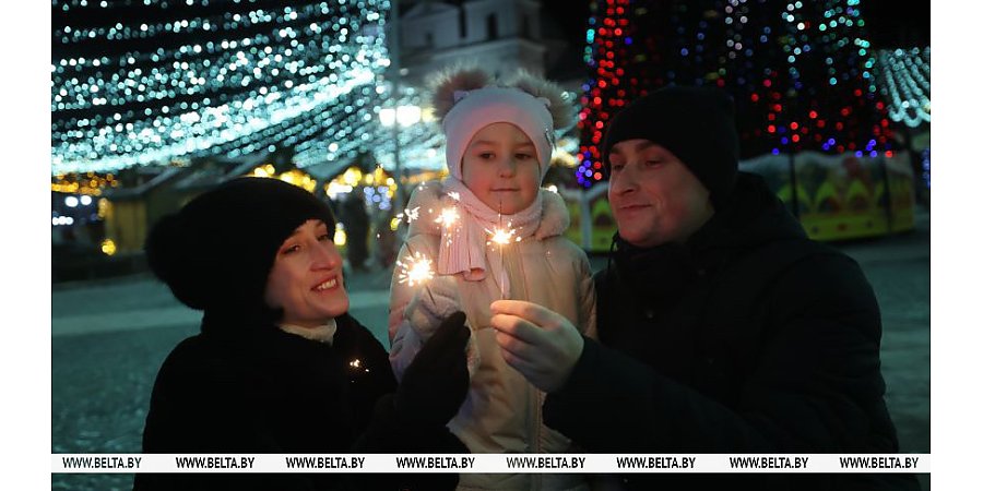 Теперь официально. Александр Лукашенко подписал указ №1 об объявлении Года белорусской женщины