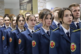 Более 50 студентов-таможников ГрГУ принесли клятву верности Родине