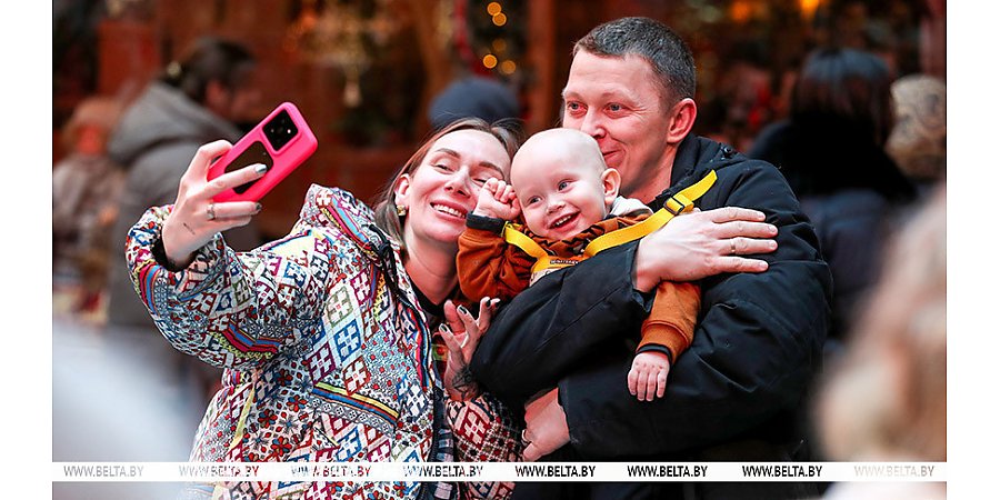 Александр Лукашенко объявил 2026-й Годом белорусской женщины