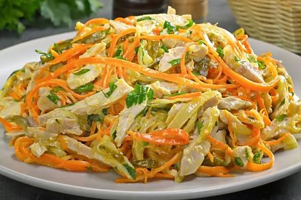 И просто, и вкусно: рецепт салата «Обжорка» для семейного вечера