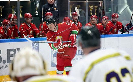 Хоккейная команда Президента выиграла шестой матч в РХЛ