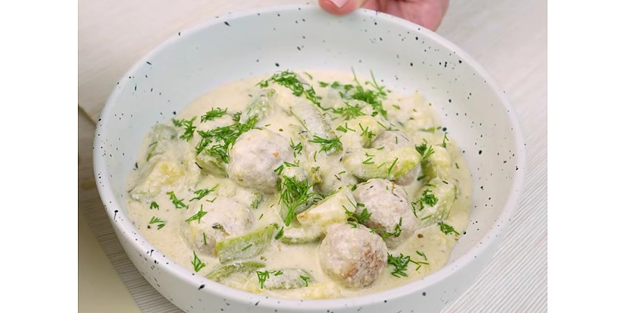 Сытный вкусный ужин: рецепт кабачков с фрикадельками