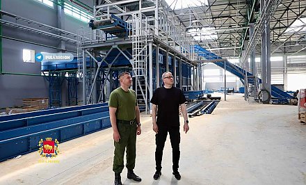 Константин Бурак совершил рабочую поездку в Мостовский и Волковысский районы