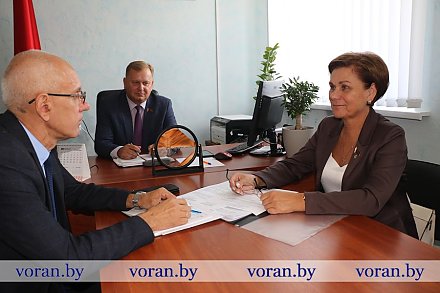 Депутат Палаты представителей Национального собрания Виталий Раковец с рабочим визитом посетил Вороновский район