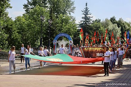 Делегация Гродненщины приняла участие в патриотическом шествии «Марш победителей» на XXXIV Международном фестивале искусств «Славянский базар в Витебске»