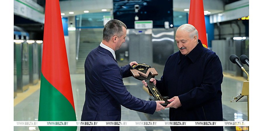 Подарок под елку. Зачем Лукашенко пересел на метро, с кого потребовал железный спрос и что будет с ценами