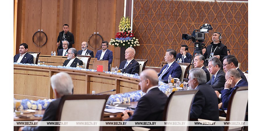 Си Цзиньпин: страны ШОС должны сообща противодействовать внешнему вмешательству