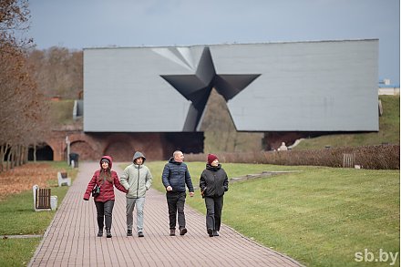 Посещение мемориалов, тематические экскурсии, спецмаршруты. Что Беларусь может предложить туристам 9 Мая