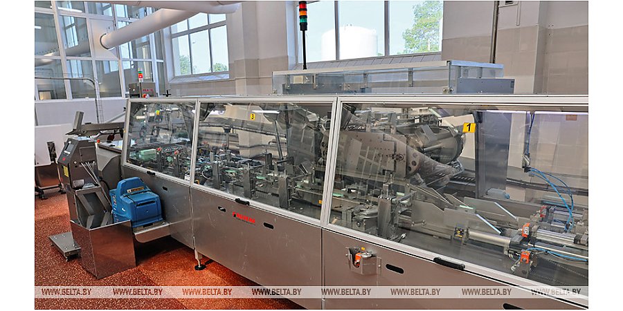 Александру Лукашенко на "Беллакте" доложили о планах построить дополнительное производство сухого детского питания