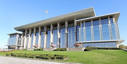 Должная отдача, ускорение и взгляд за горизонт. Чего Александр Лукашенко требует от ученых и Академии наук