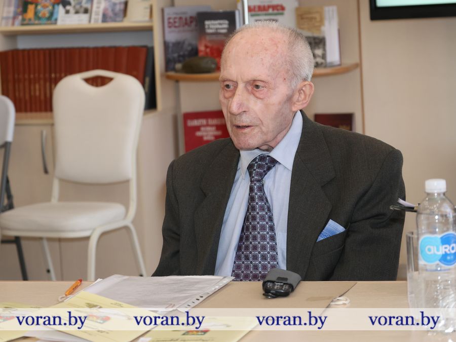 2F1A3974.JPG