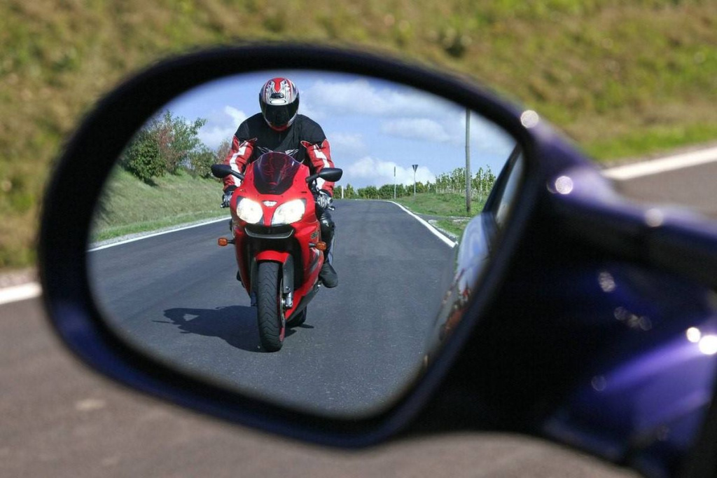 moto.jpg moto.jpg